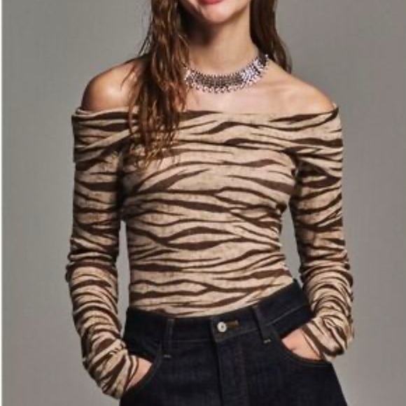 NWT Anthropologie Off The Shoulder Long Sleeve Top Brown Zebra Size M - Picture 14 of 14